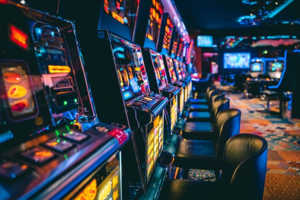 qq1121 featured game showcase