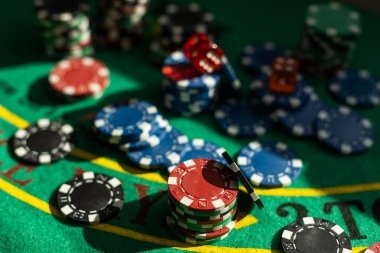 Crash cash-out button interface